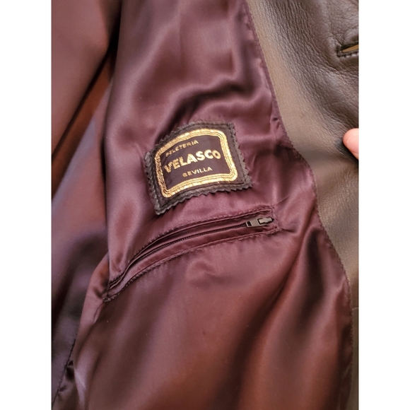 Oversized super soft black Leather Jacket from Velasco Peleteria - Picture 3 of 7